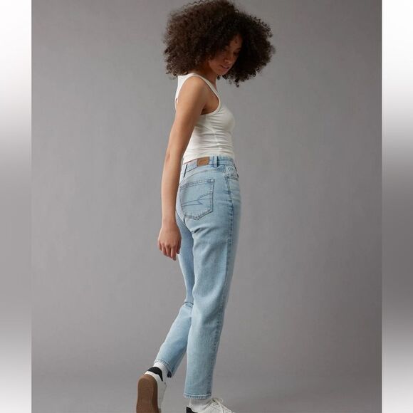 American Eagle Strigid Curvy Mom Jean Blue breeze size 2 NWT‎ in packaging - Picture 5 of 9